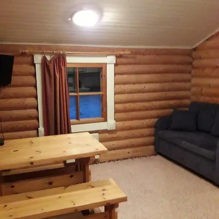 Saukkovaarahill Cottages * Ristijärvi